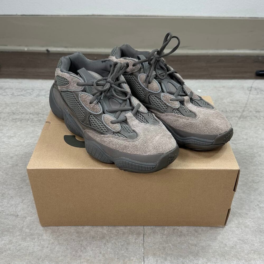 Adidas Yeezy 500 Shoes Mens 11 Clay Brown Low Tops
